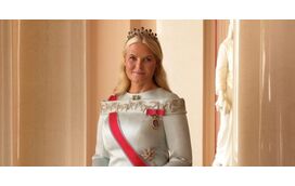 Julgamento do filho e escândalo com ligações a Epstein pioram estado de saúde da princesa Mette-Marit? Casa Real anuncia transplante de pulmão