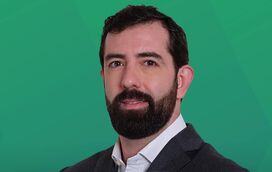 Quem é o jurista Daniel Soares, o ex-adjunto de Duarte Cordeiro detido após agredir agente da PSP, que acusa de homofobia