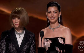 Anne Hathaway e Anna Wintour arrancam gargalhadas na cerimónia dos Óscares
