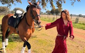 Rita Pereira celebra 44.º aniversário rodeada de animais e natureza no Alentejo