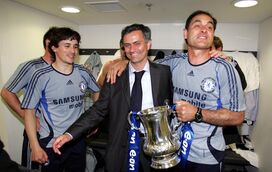 Mundo do futebol está de luto: morreu Silvino Louro, o eterno guardião do Benfica e o leal companheiro de José Mourinho