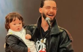 Que fofo! Syro supreendido em direto pelo pai e pelo filho