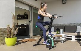 A bicicleta estática económica que o vai ajudar a manter a forma em casa