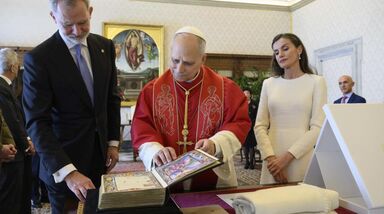 Reis de Espanha, Felipe VI e Letizia, visitam o Papa Leão XIV no Vaticano