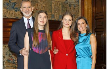 Família Real Espanhola: rei Felipe VI, infanta Sofia, princesa Leonor e rainha Letizia
