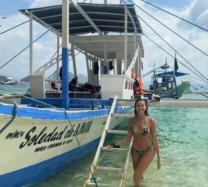 Qual é o segredo?! Aos 53 anos, Catarina Furtado exibe corpo escultural em férias nas Filipinas com amiga bem conhecida