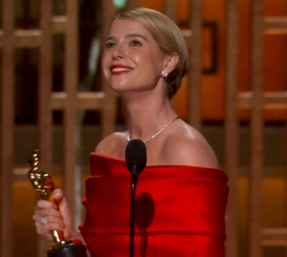 O emotivo discurso de Jessie Buckley que arrecadou o Óscar de Melhor Atriz por 'Hamnet'