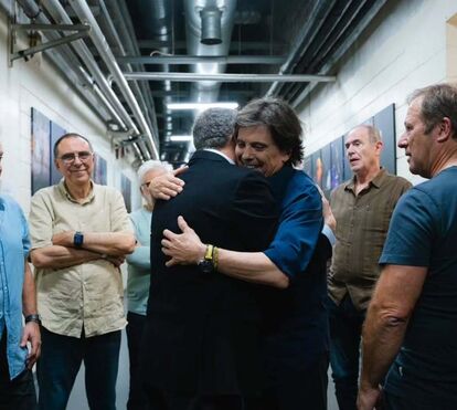 Encantado! As imagens da visita aos bastidores de António José Seguro aos Trovante
