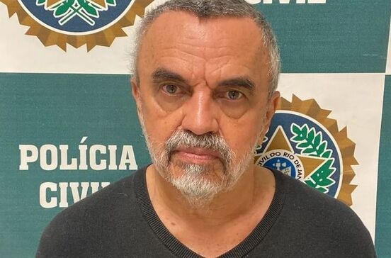 José Dumont, ator da Globo, detido no Rio de Janeiro por violação de menor