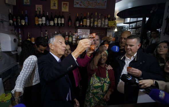 Marcelo Rebelo de Sousa na ginginha do Barreiro