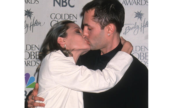 Angelina Jolie e James Haven nos Globos de Ouro, dois meses antes dos Óscares