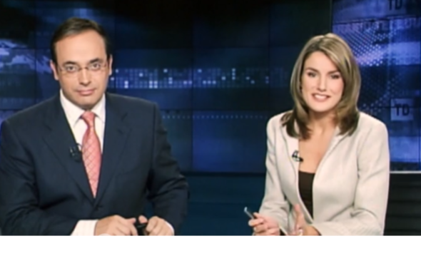 Alfredo Urdaci e Letizia na última emissão da rainha espanhola, a 31 de outubro de 2003