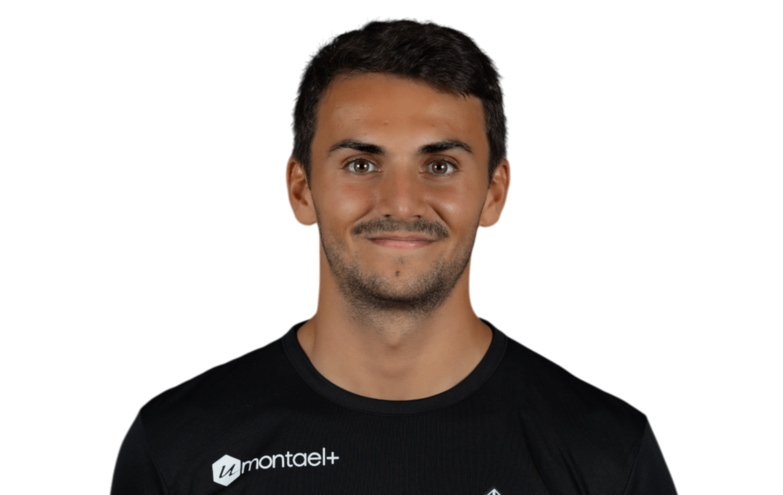 António Montez é neto de Aníbal Cavaco Silva e joga da Académica de Coimbra