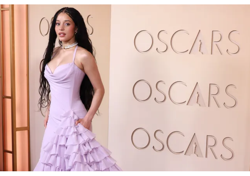 Chase Infiniti em Louis Vuitton