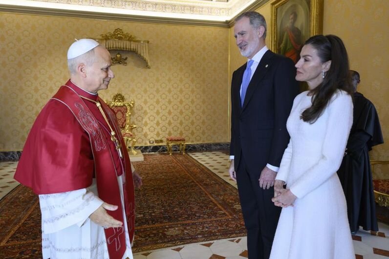 Reis de Espanha, Felipe VI e Letizia, visitam o Papa Leão XIV no Vaticano