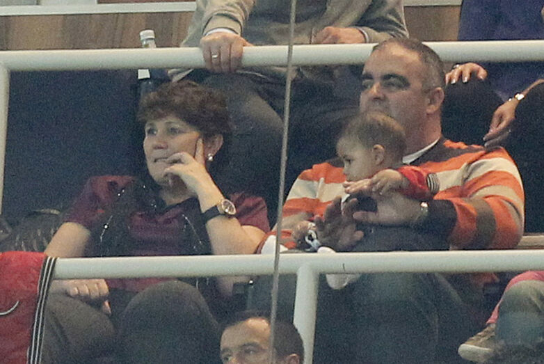 Dolores Aveiro com companheiro e neto num momento familiar