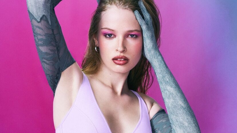 Vivian Wilson marca presença na Semana da Moda de Paris