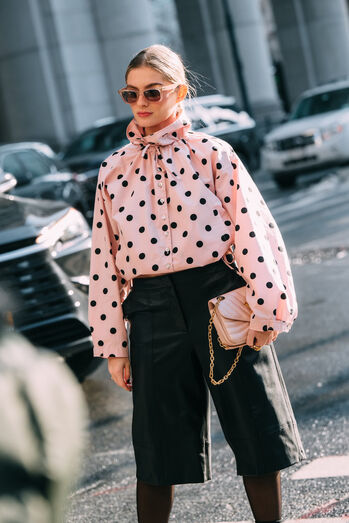 Padrão clássico de bolinhas reinventado para dominar a estação