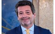 André Ventura surge com um olho negro