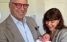 Rodrigo Guedes de Carvalho celebra chegada de novo membro da família.
