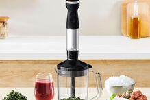 Liquidificadora para preparar refeições na cozinha