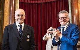 Carlos Moedas e CML homenageiam fotógrafo António Homem Cardoso com Medalha de Mérito Cultural
