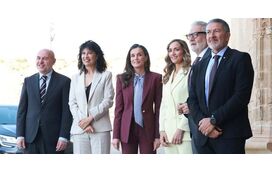 O look sofisticado da rainha Letizia em visita à Catalunha