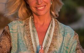 Da vida de luxo e dos milhões a 'guru' espiritual: Depois de ser acusada de burla milionária e com o marido atrás das grades, Ana Lúcia Matos muda drasticamente de vida