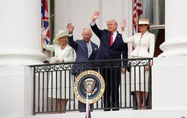 Inacreditável: Trump põe-se várias vezes à frente de Carlos III e de Camilla... mas o rei vinga-se mais tarde!