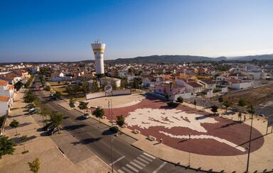 Grândola adapta-se ao luxo discreto, refletindo o sucesso de Comporta e Melides.
