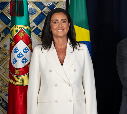 Elegância da mulher de António José Seguro não passa despercebida 