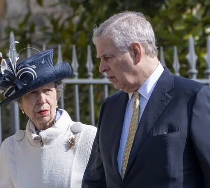 Confusão em Buckingham! Princesa Ana recusa-se a virar as  costas ao irmão renegado