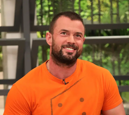 Depois do comunicado da ex, Marco Costa mostra-se triste: 'Não é a casa que está vazia sou eu' 