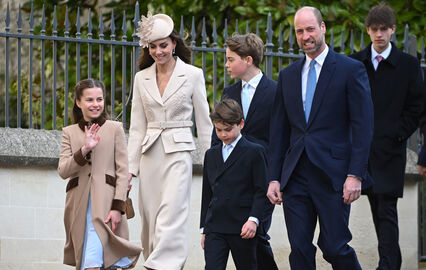 Família real britânica junta em missa de Páscoa em Windsor, apesar de ausências notadas