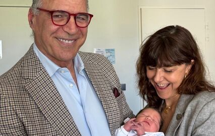 Rodrigo Guedes de Carvalho celebra chegada de novo membro da família.
