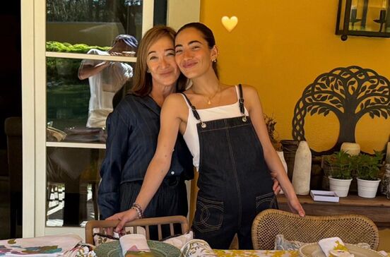 José Mourinho celebra a Páscoa em Azeitão com a família.

