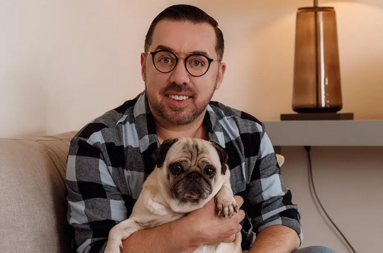 'Há vidas boas'. Flávio Furtado partilha vídeo da sua patuda... a ressonar