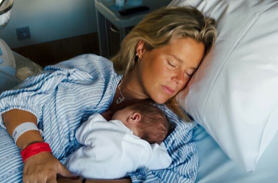 Inês Aires Pereira depois do parto do terceiro filho