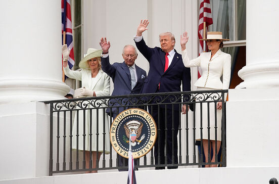 Carlos e Camilla com o casal Trump na Casa Branca