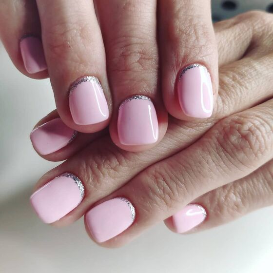 Descubra a tendência mais elegante para as unhas de verão