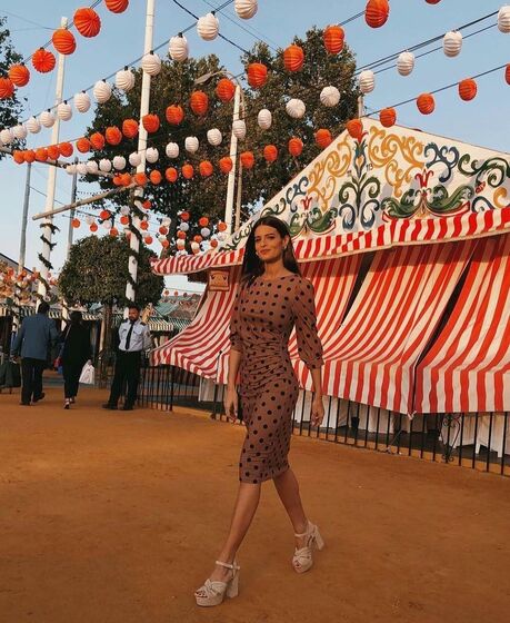 E Sevilha aqui tão perto! Se pretende dar um salto à tradicional 'feria' saiba o que vestir