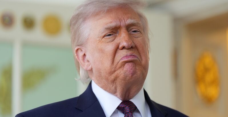 Trump justifica remoção de foto de Jesus após críticas