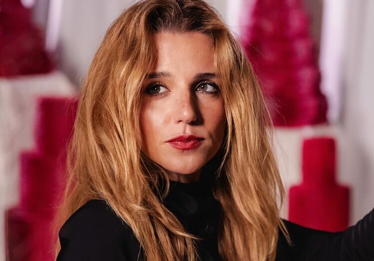 Inês Herédia denuncia tentativa de 'conversão' e leva caso ao Parlamento