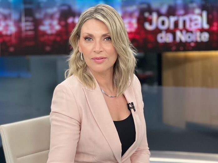 Clara de Sousa apresenta o "Jornal da Noite"