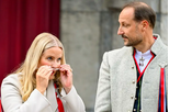 Luta pela vida: princesa Mette-Marit da Noruega colocada em lista de espera após decisão médica drástica