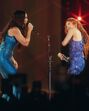 Shakira e Ivete Sangalo atuam no Rio de Janeiro para uma multidão