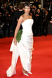Taylor Russell em Dior na estreia de "Hope"