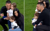 Francesco Farioli celebra título com família no relvado do Dragão