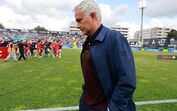 Treinador José Mourinho, Benfica, Vila Nova de Famalicão