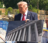 Trump mostra os planos de construção do polémico salão de baile da Casa Branca
